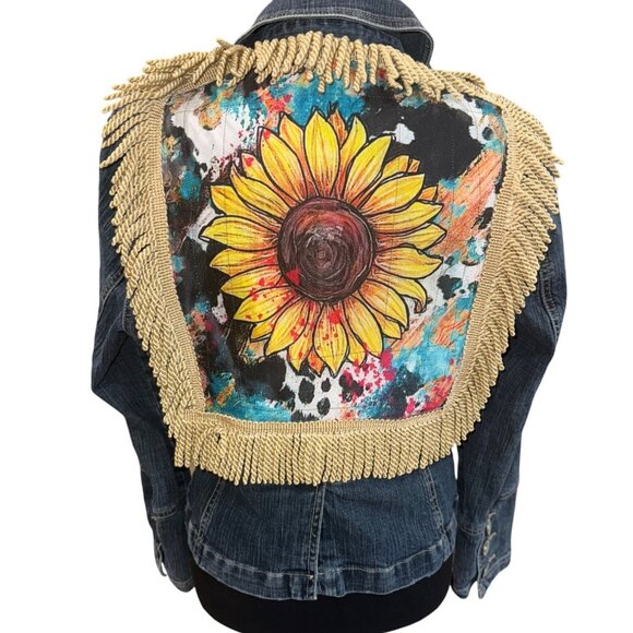 NWT J&J Originals Womens Denim Boho Artsy Retro Jacket Sunflower Fringe Detail M - Picture 1 of 11